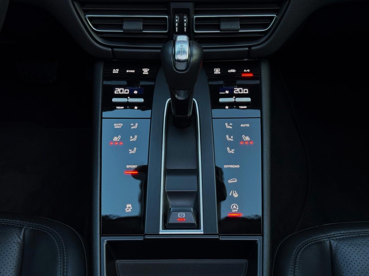 Porsche Macan 2.0 Turbo 265CV PDK TETTO PDLS PLUS
