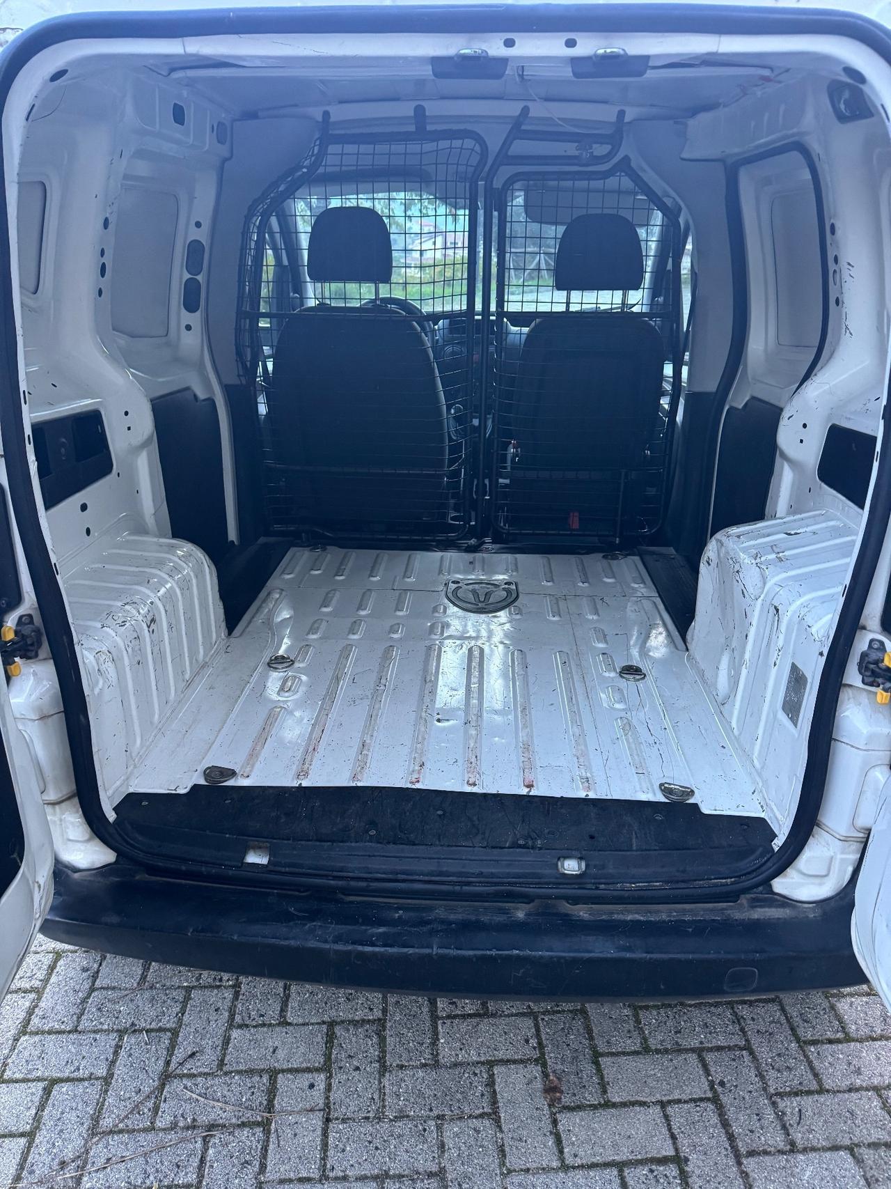 Peugeot Bipper 1.3 HDi 75Cv 2011