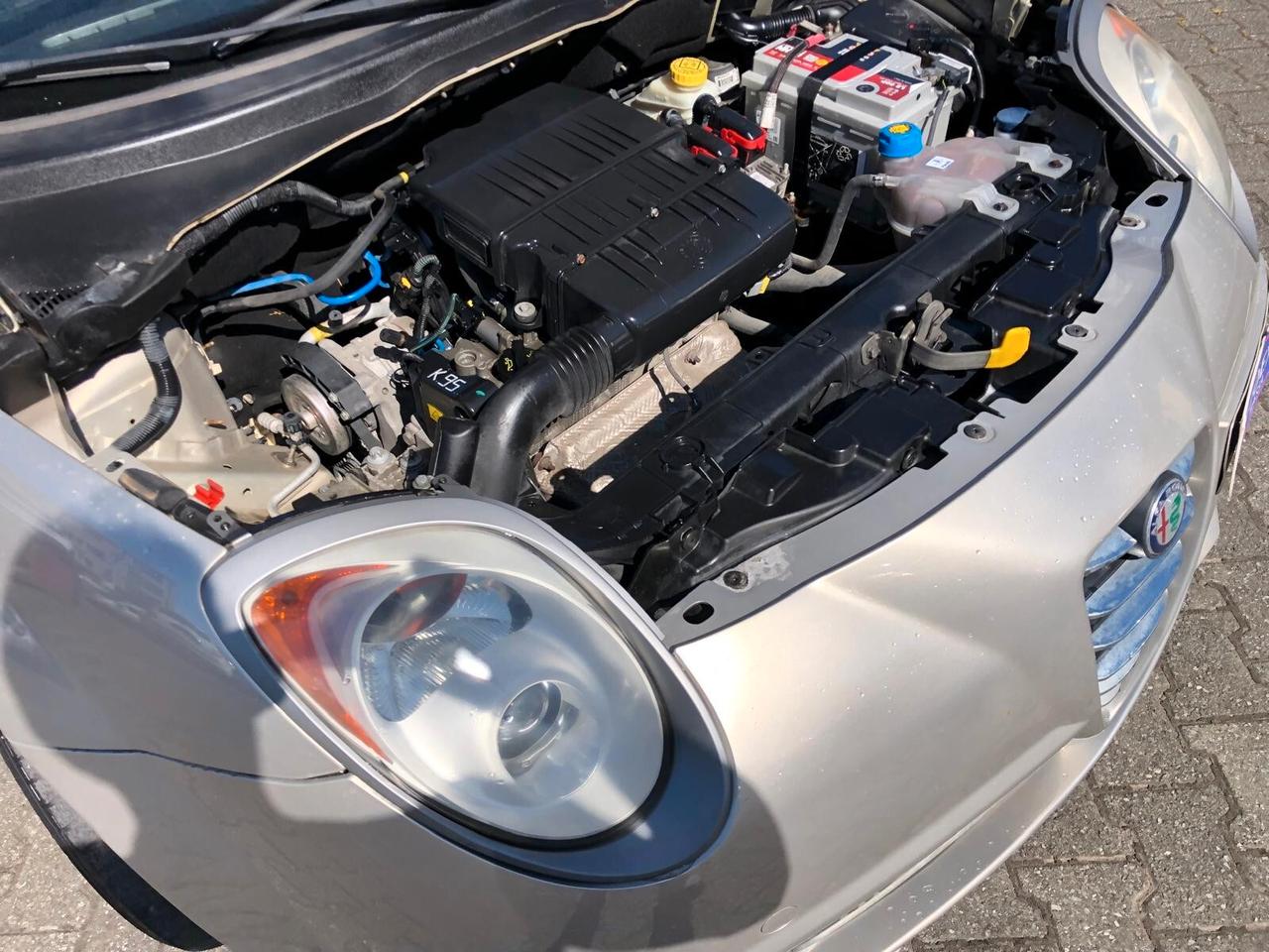 Alfa Romeo MiTo 1.4 8V ADATTA PER NEOPATENTATI CON GARANZIA 12 MESI E POSSIBILITA' DI ESTENSIONE FINO A 36 MESI!!!