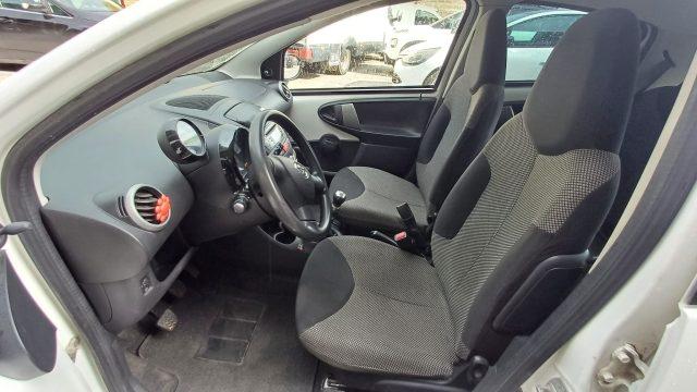 TOYOTA Aygo 1.0 VVT-i 69 CV 5 porte cool