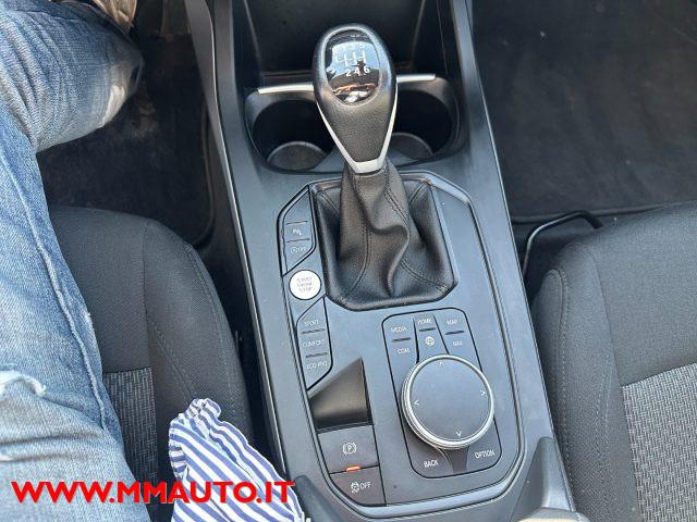 BMW 116 d 5p. Business Advantage NAVIG!!!!