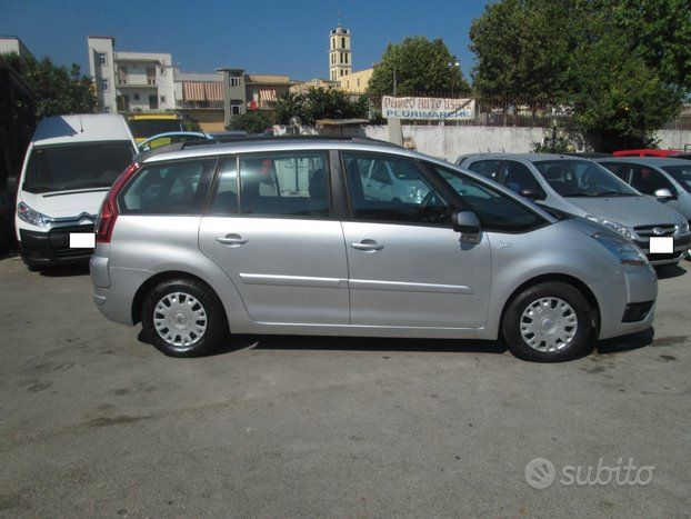 Citroen C4 2010 photo 4
