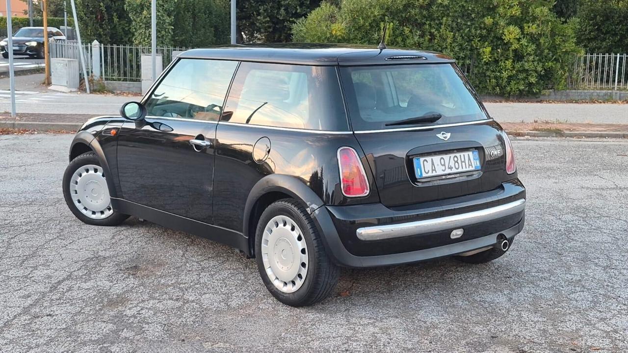 Mini 1.6 16V One de luxe
