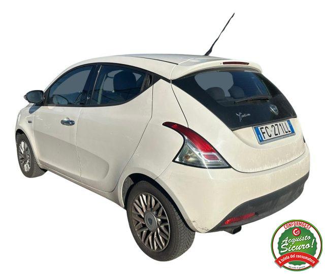 LANCIA Ypsilon 1.2 69 CV 5 porte Gold
