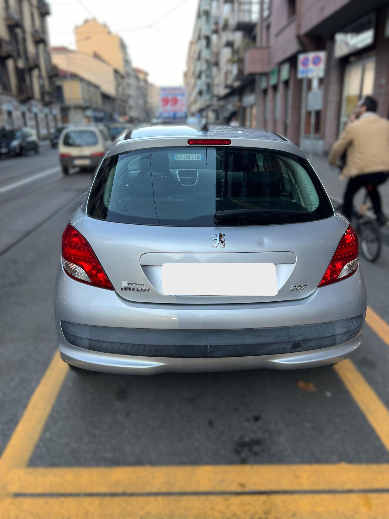 Peugeot 207