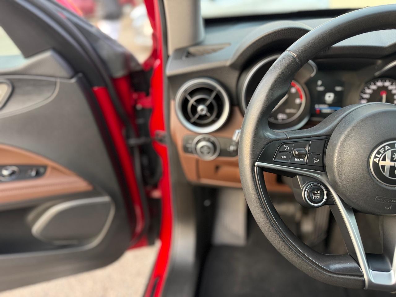 Alfa Romeo Stelvio 2.2 Turbodiesel 210 CV AT8 Q4 Executive