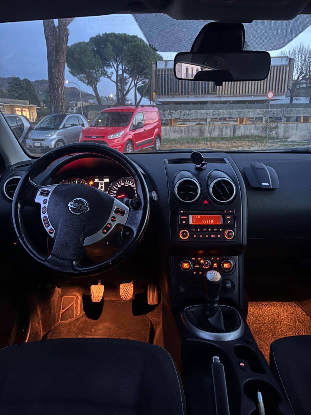 Nissan Qashqai 1.5 dCi PERFETTA SI NEOPATENTATI