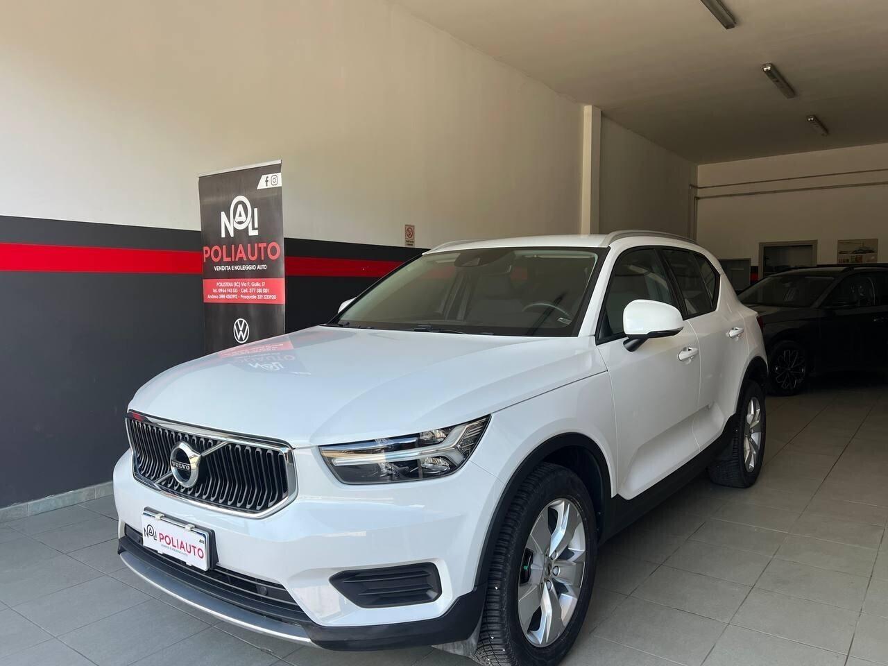 Volvo XC40 T2 Momentum Core