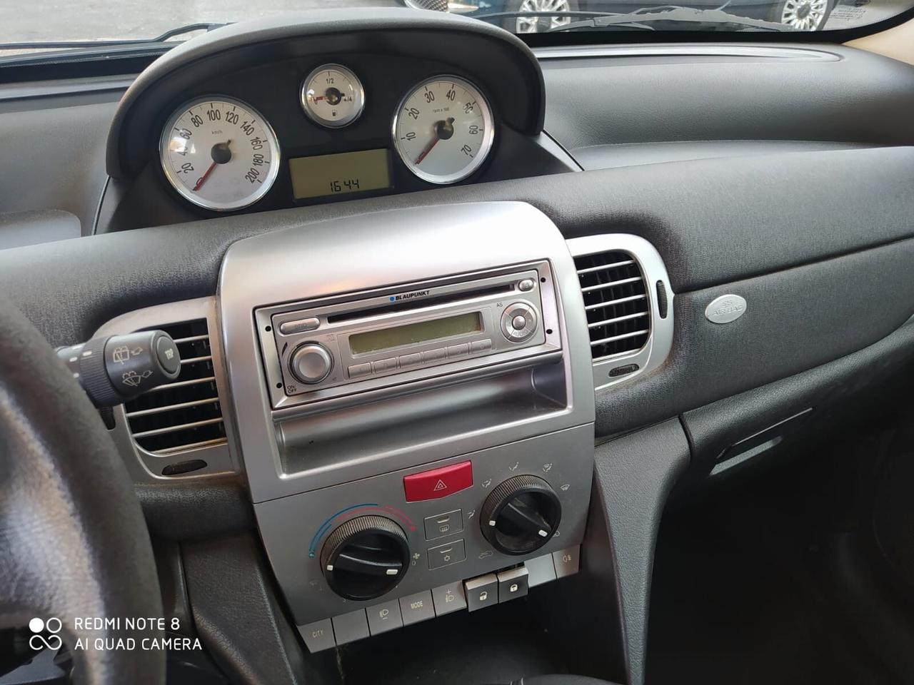 Lancia Ypsilon 1.4 Platinum Ecochic GPL