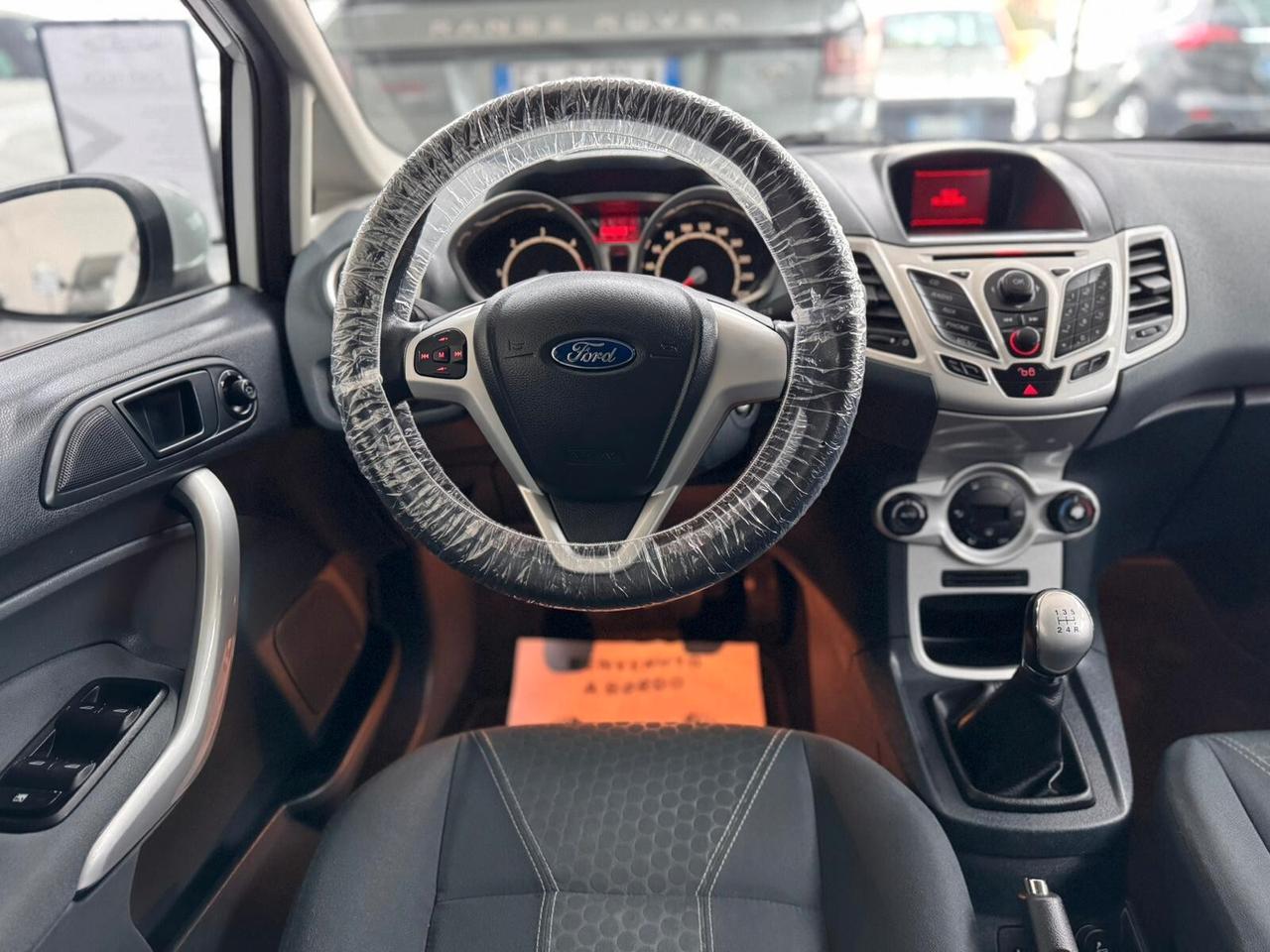 Ford Fiesta 1.4 TDCi 68CV 5 porte Titanium