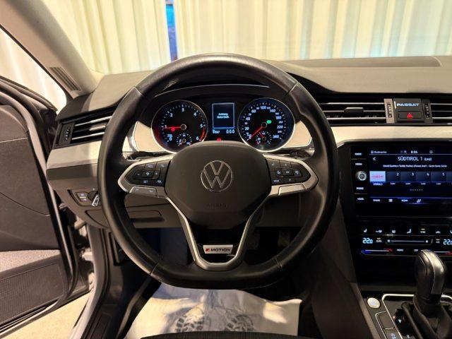 VOLKSWAGEN Passat Variant 2.0 TDI 4MOTION DSG Business ACC Camera Navi
