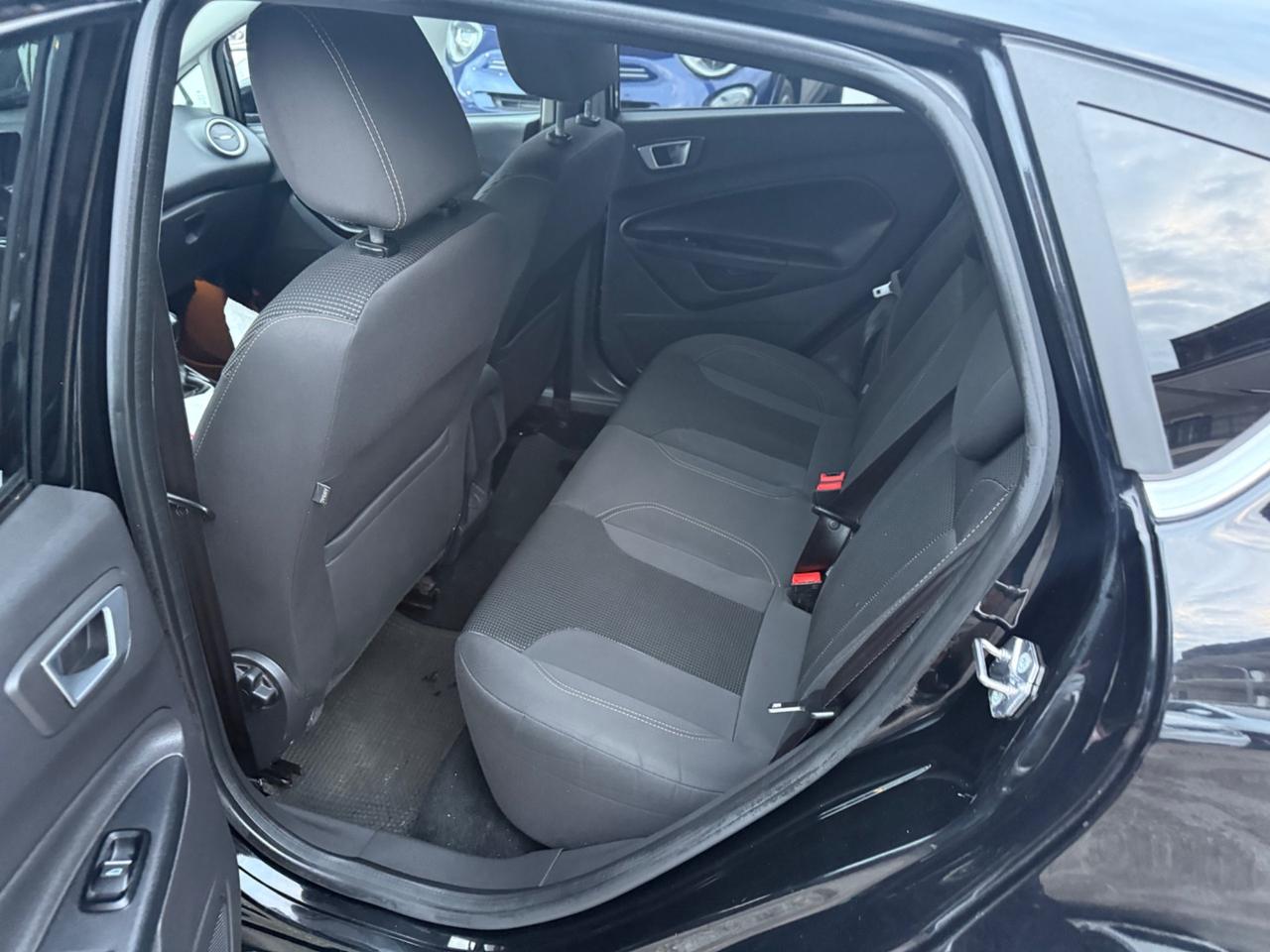 Ford Fiesta 1.4 5p. Bz.- GPL Titanium Perfetta