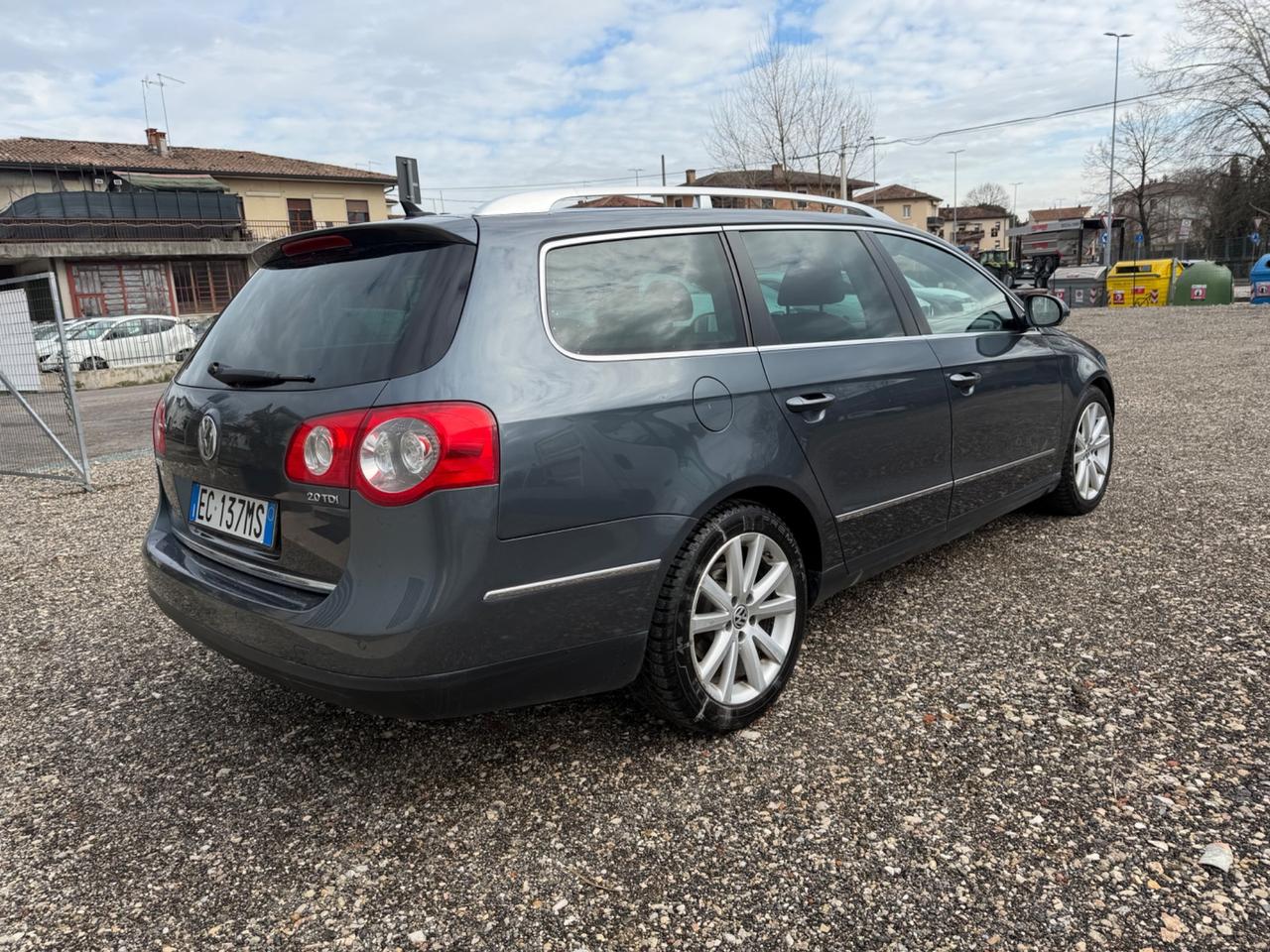 Volkswagen Passat 2.0 TDI DPF Var. DSG HIGHLINE