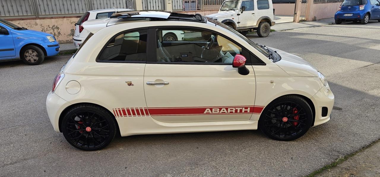 Abarth 500 1.4 Turbo T-Jet Custom