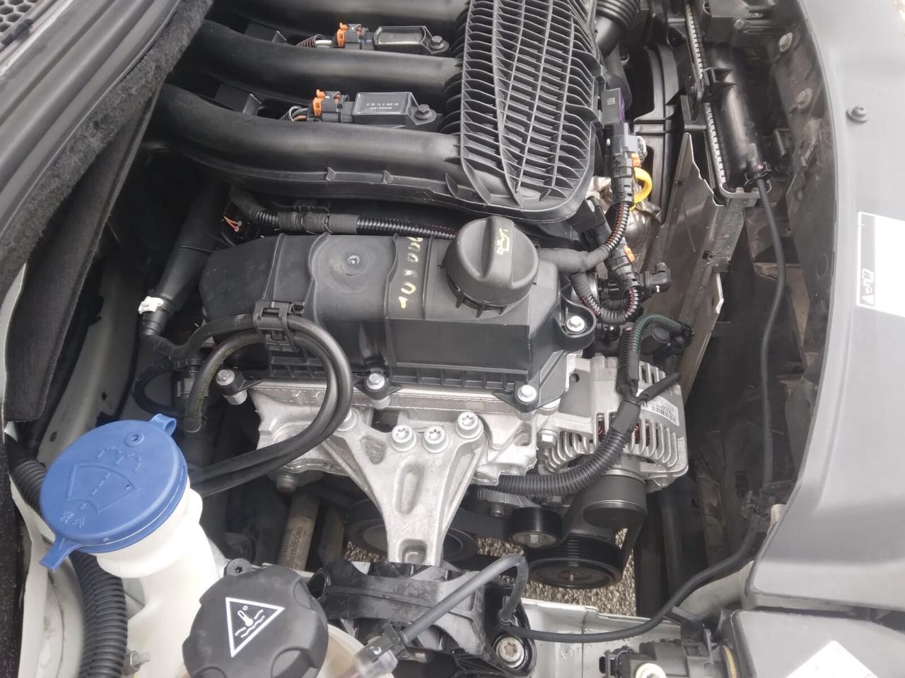 Peugeot 208 1.2 benzina Allure 2015