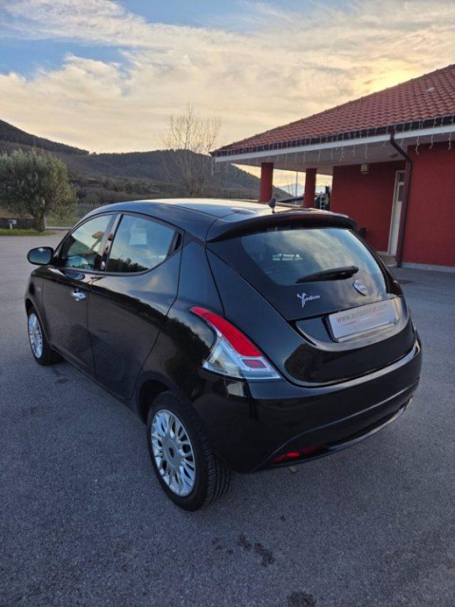 LANCIA Ypsilon 1.2 69 CV 5 porte GPL Ecochic Gold