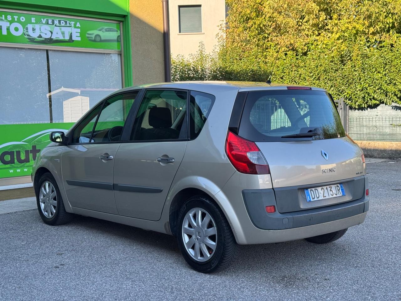 Renault Scenic Grand Scénic 2.0 16V dCi