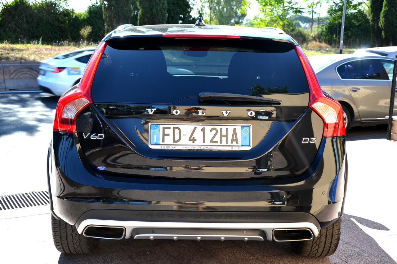 Volvo V60 Cross Country 2.0 D3 150CV AUTO. MOMENTUM **PREZZO VERO**UNIPRO'