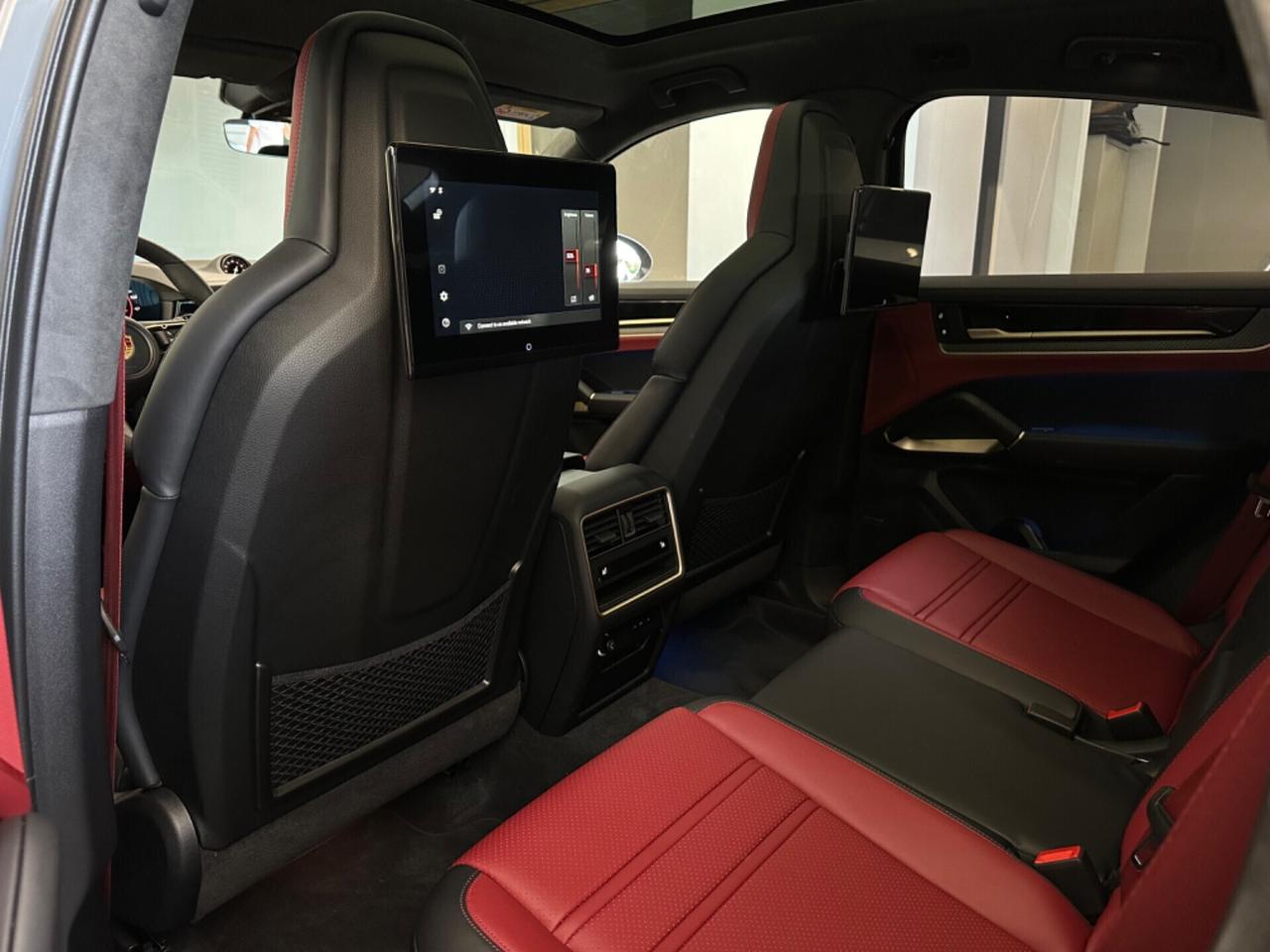 Porsche Cayenne 4.0 V8 Turbo E-Hybrid turbo 740cv