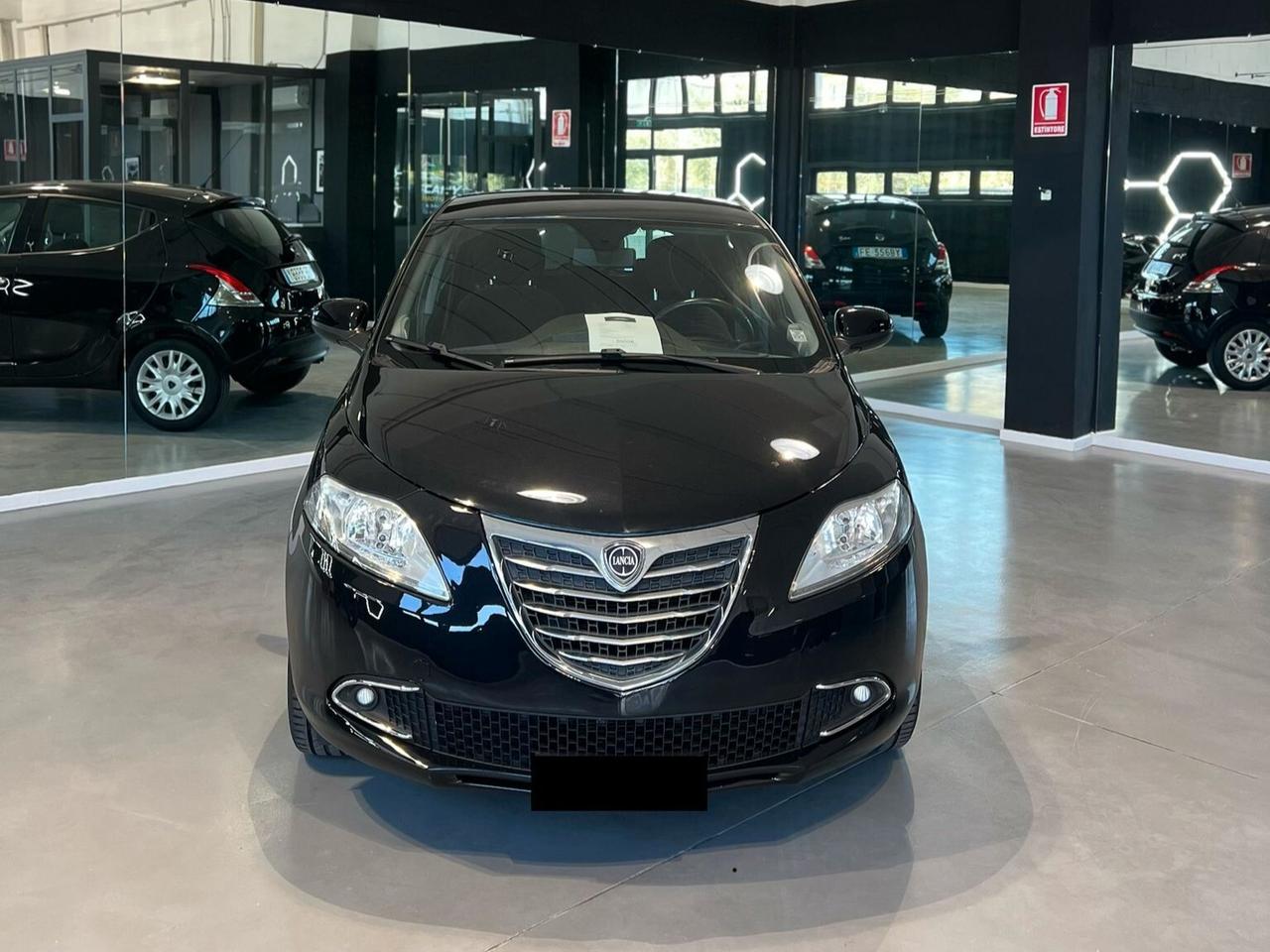 Lancia Ypsilon 1.2 69 CV 5 porte Gold