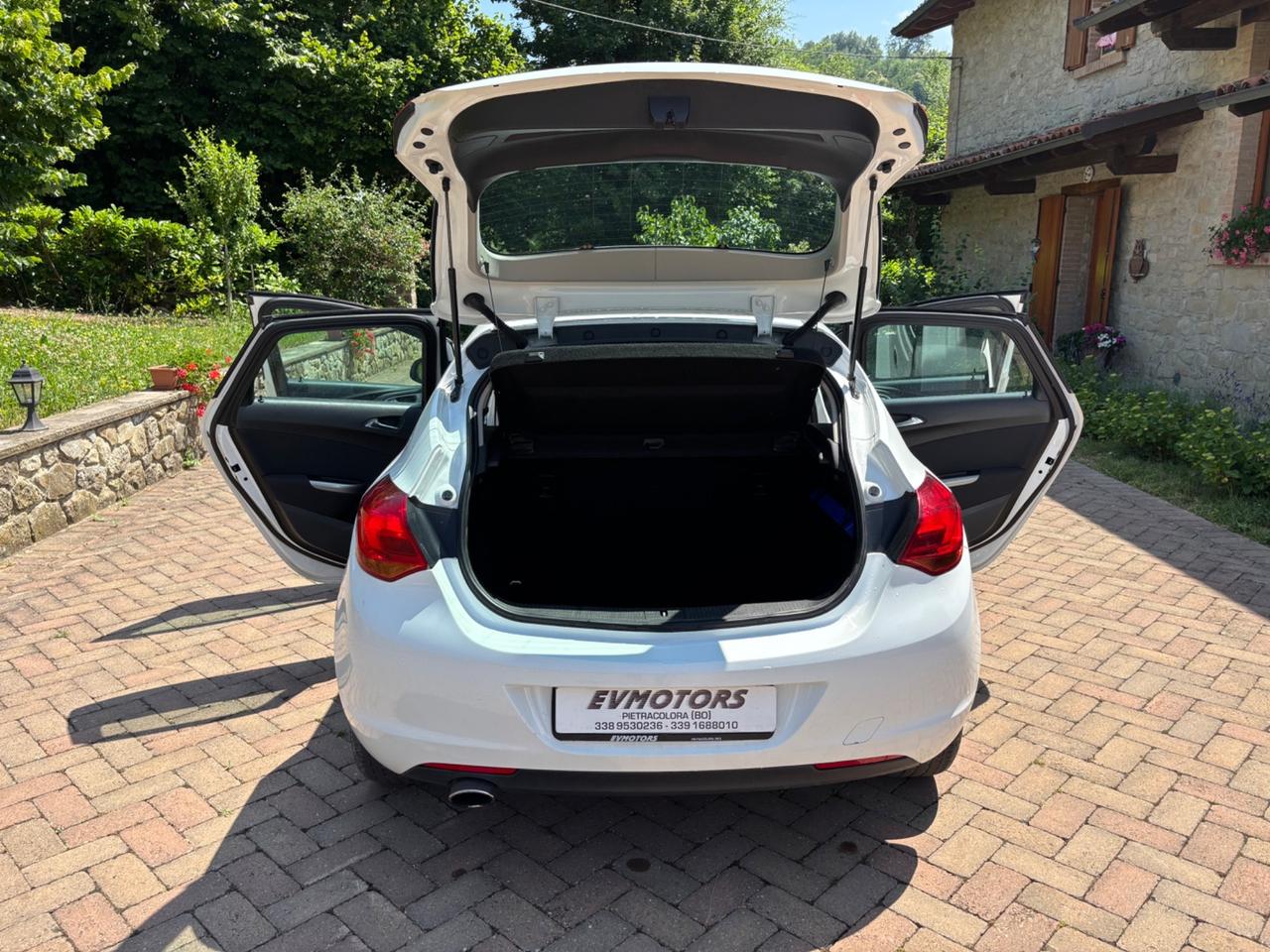 Opel Astra 1.4 Turbo 140CV 5 porte Cosmo