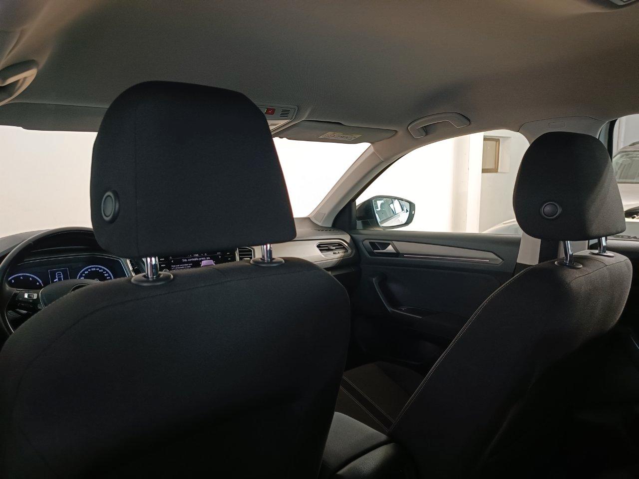 Volkswagen T-Roc 1.0 tsi 110cv