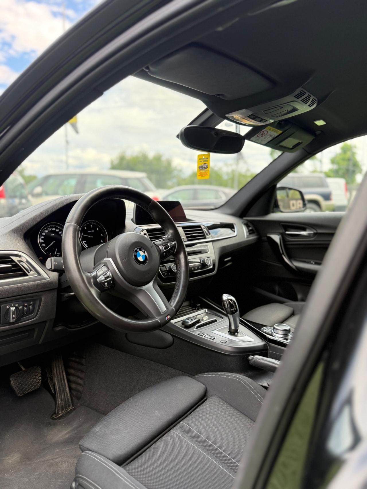 Bmw 118 118d 5p. Msport