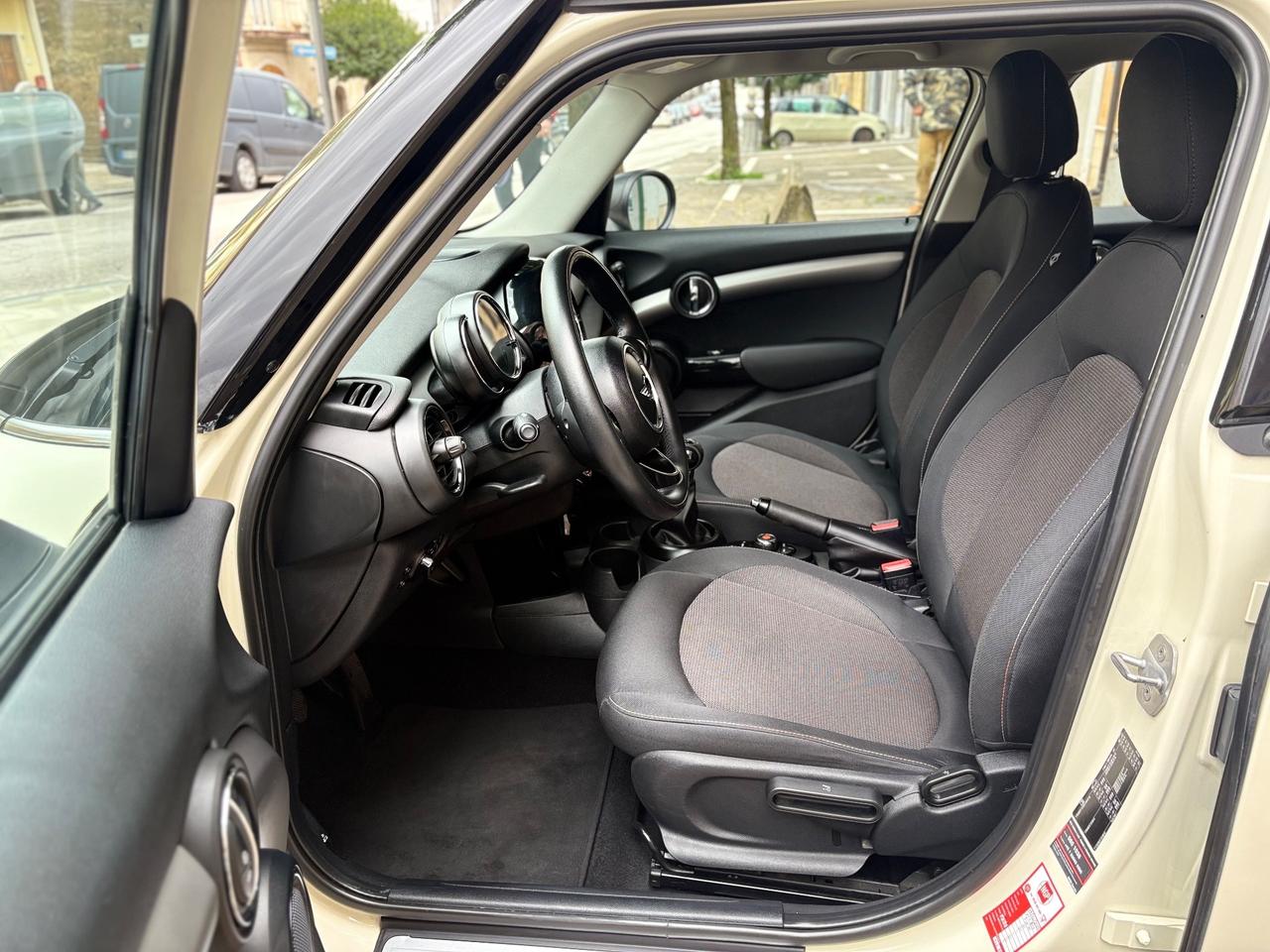 Mini One 1.2 75 CV 5PORTE DA NEOPATENTATI RING LED