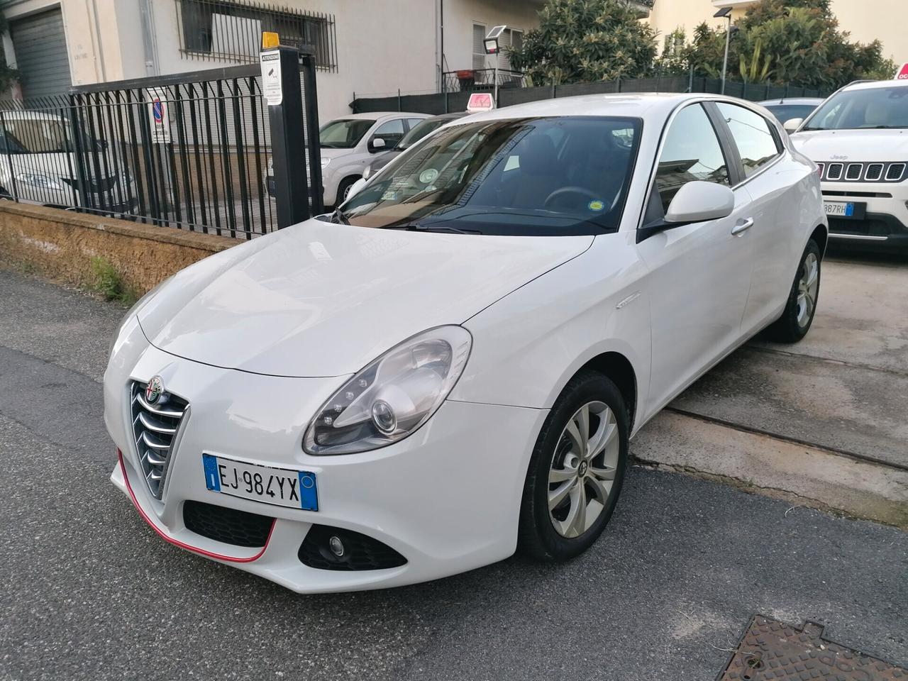 Alfa Giulietta 2.0 JTDm 140 CV Progression Navy