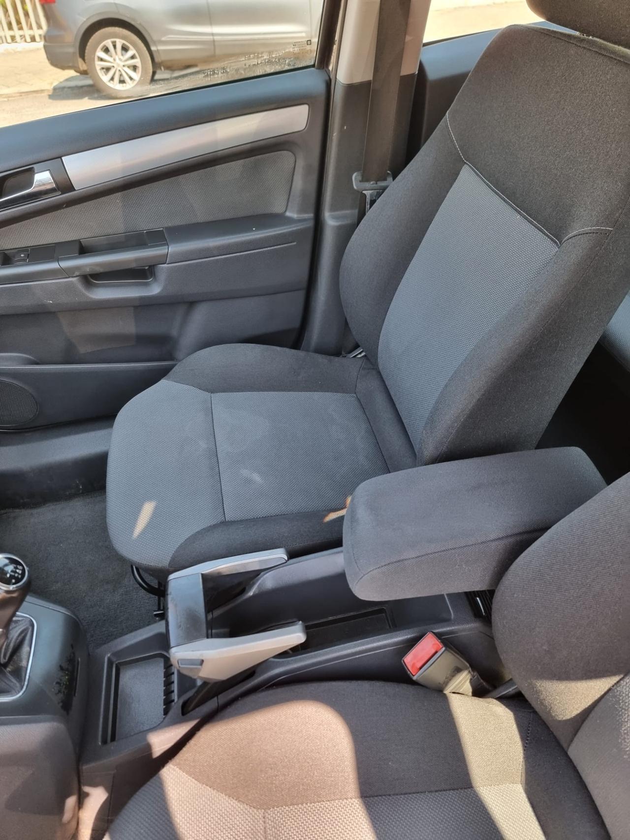 Opel Zafira 1.9 CDTI 101CV Club