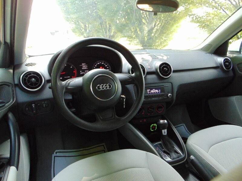 AUDI A1/S1 A1 SPB 1.6 TDI S tronic Attraction