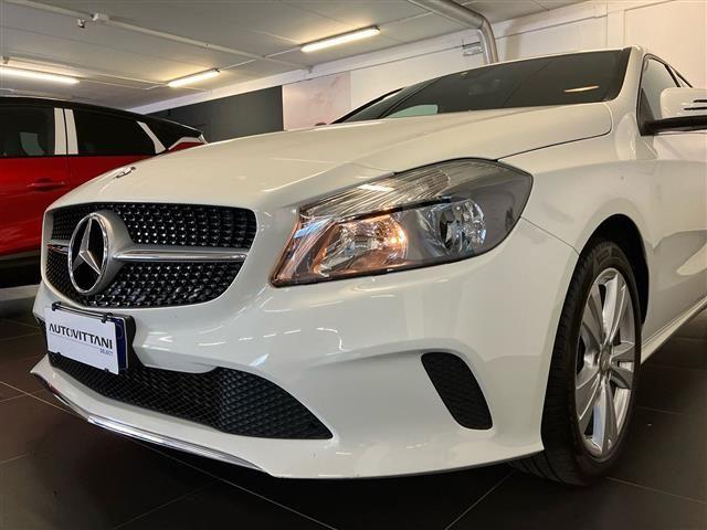 MERCEDES-BENZ A 180 D Sport Auto my16