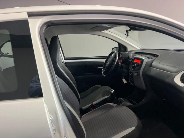 TOYOTA Aygo Connect 1.0 VVT-i 72 CV 5 porte