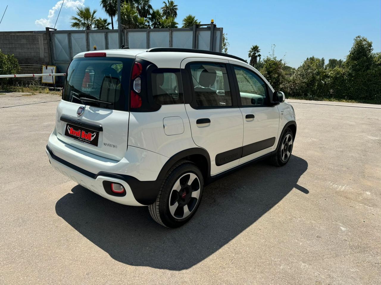 Fiat Panda 1.0 70 CV. S&S HYBRID E6D-T CITY CROSS IVA DEDUCIBILE RIF:3624