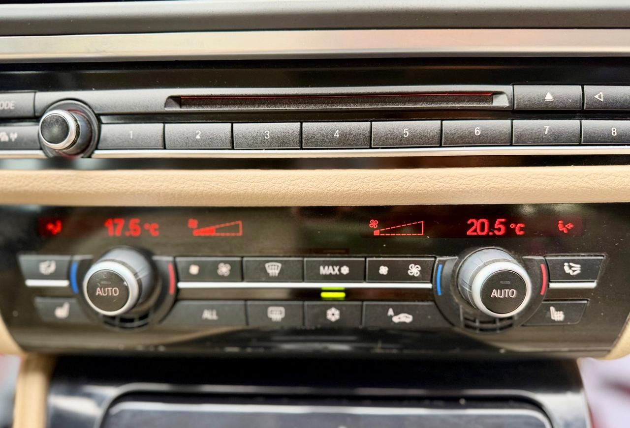 Bmw 523i F10 3,0 BENZINA 204 CV GARANZIA 12 mesi ! ! !
