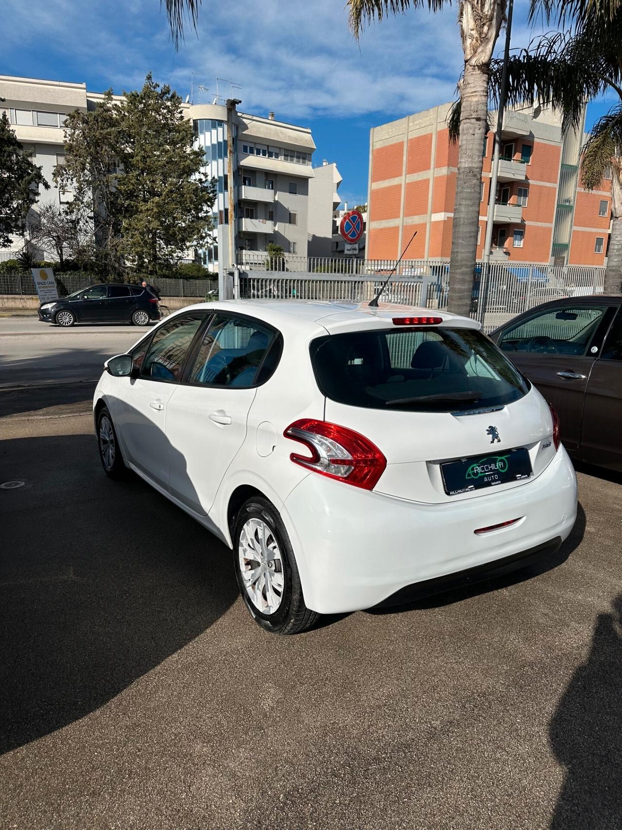 PEUGEOT 208 1.4 HDI DIESEL 2015 OK NEOPATENTATI