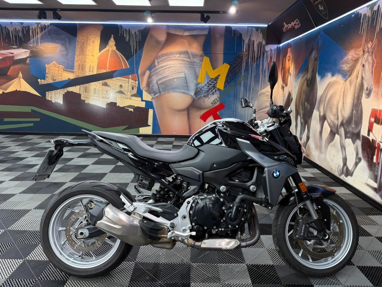 Bmw F 900 R (88223)