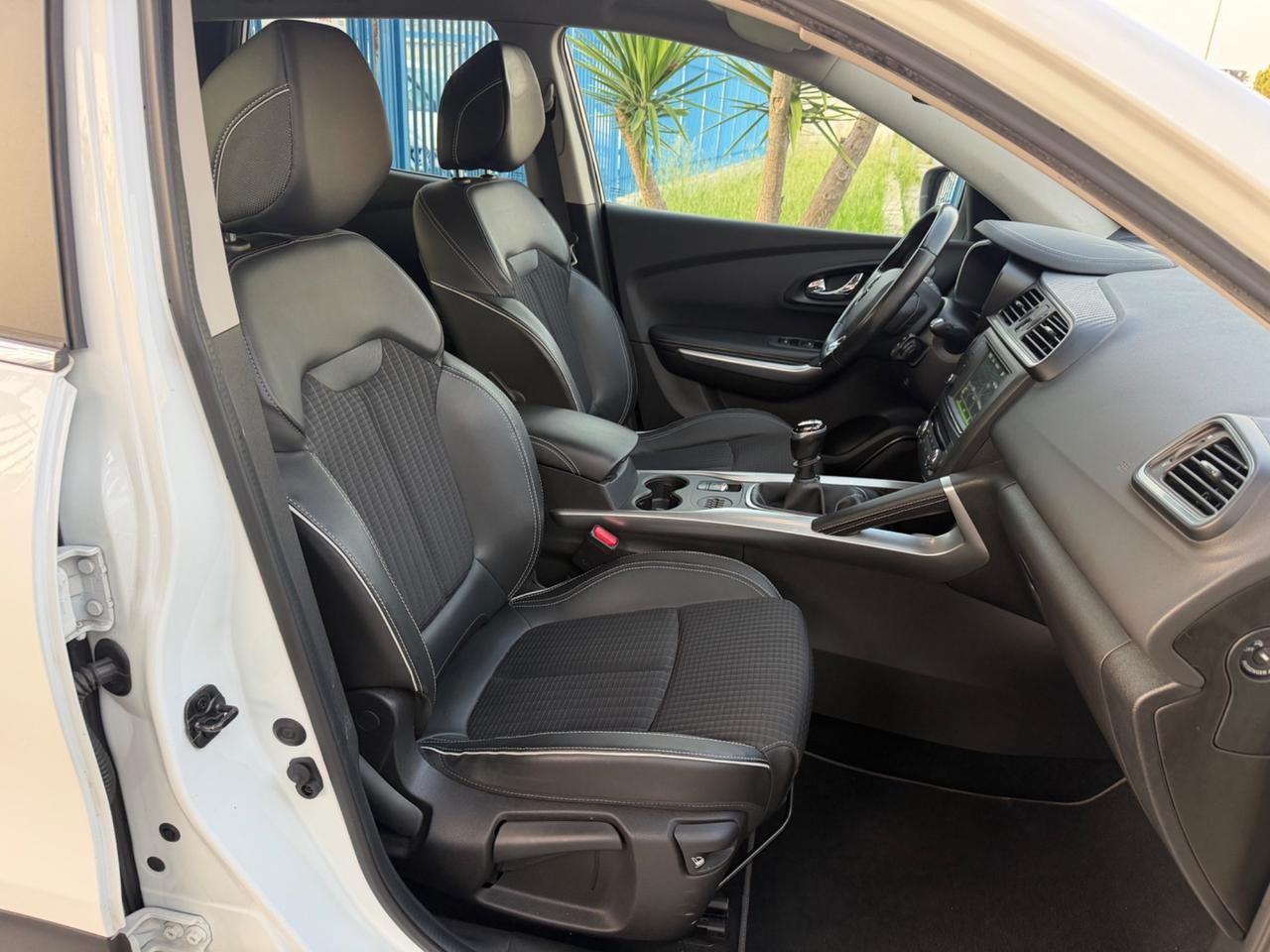 Renault Kadjar 1.5 dci 110 CV 2015 NAVIG retroc