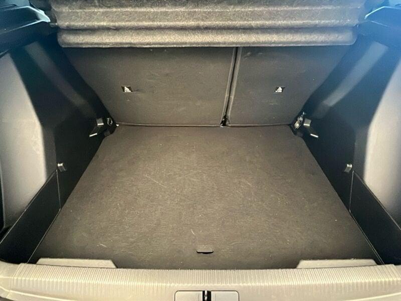 Peugeot 2008 Hybrid 145cv e-DCS6 Allure auto
