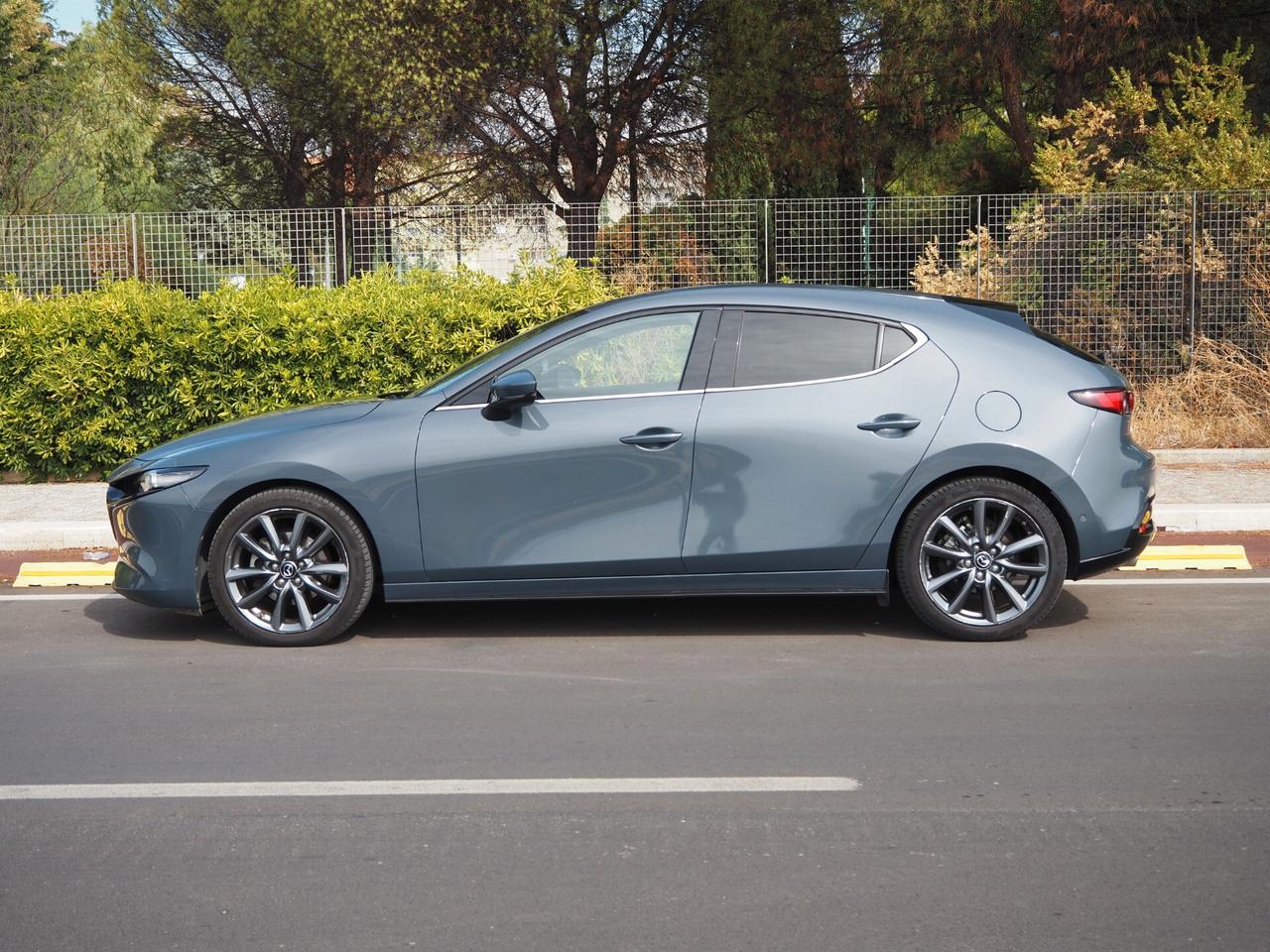 Mazda 3 1.8L Skyactiv-D Exceed