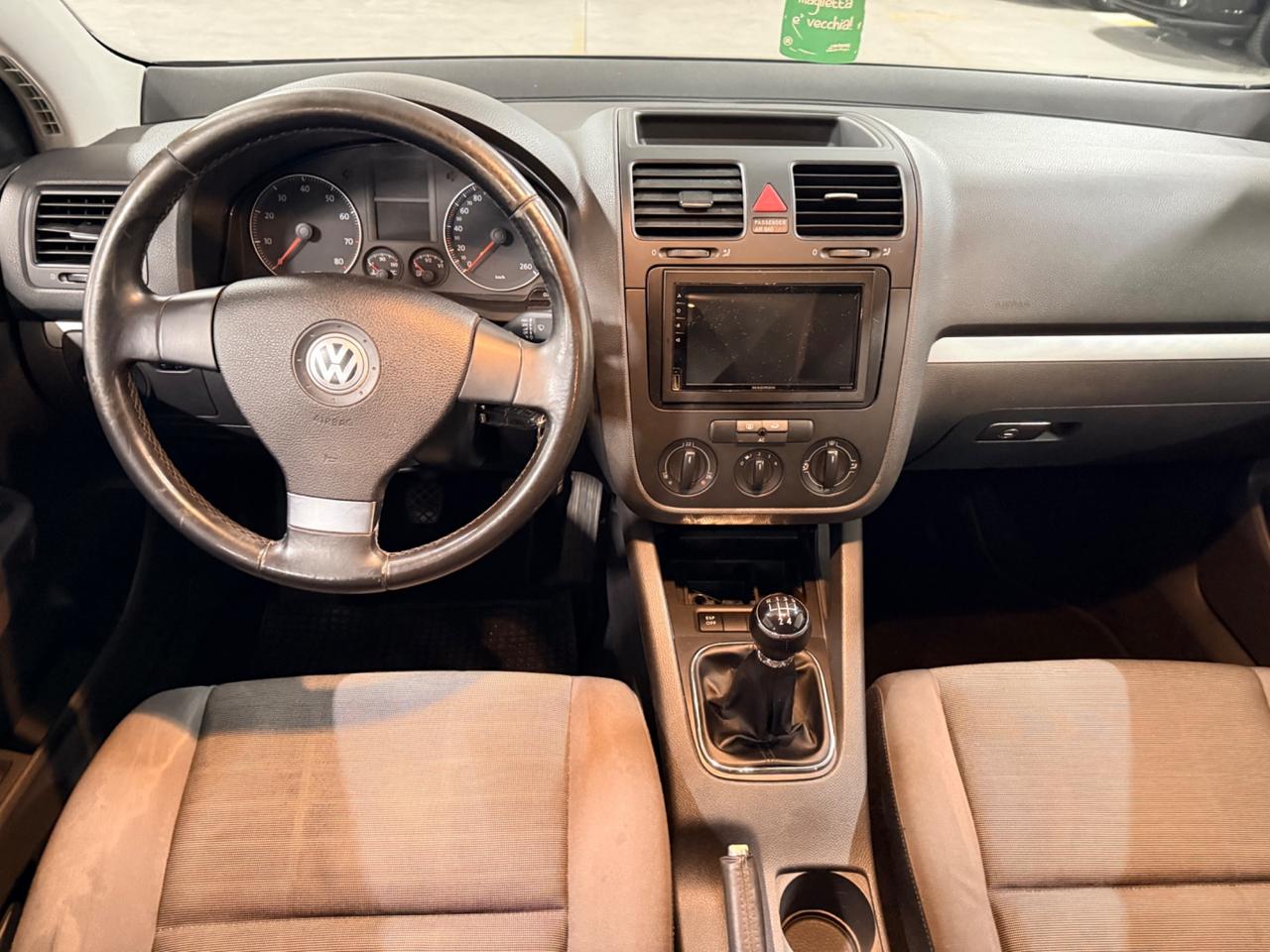 Volkswagen Golf 1.6 5p. Comfortline