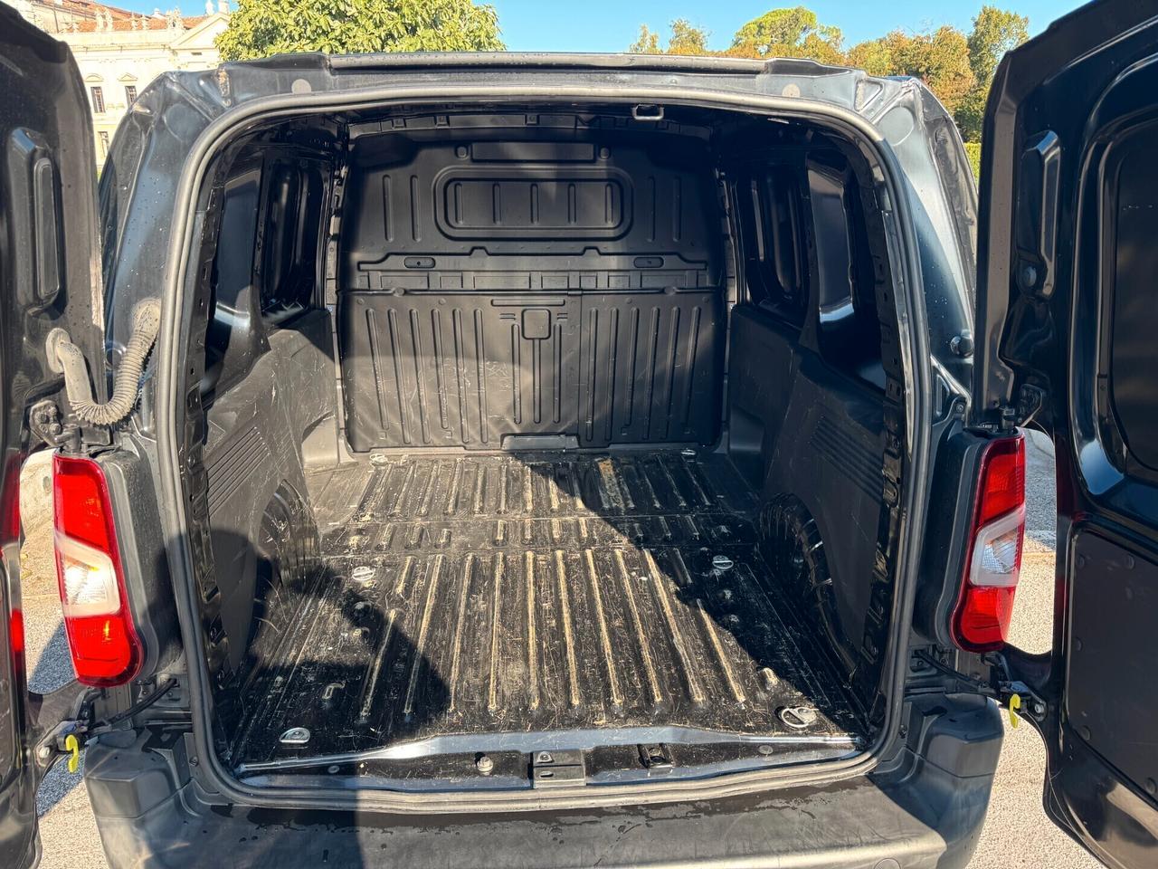 Citroen Berlingo BlueHDi 75 Van M Control