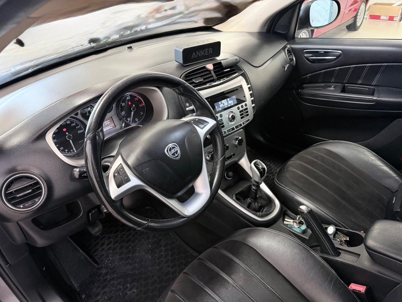 Lancia Delta 1.6 MJT DPF Platino