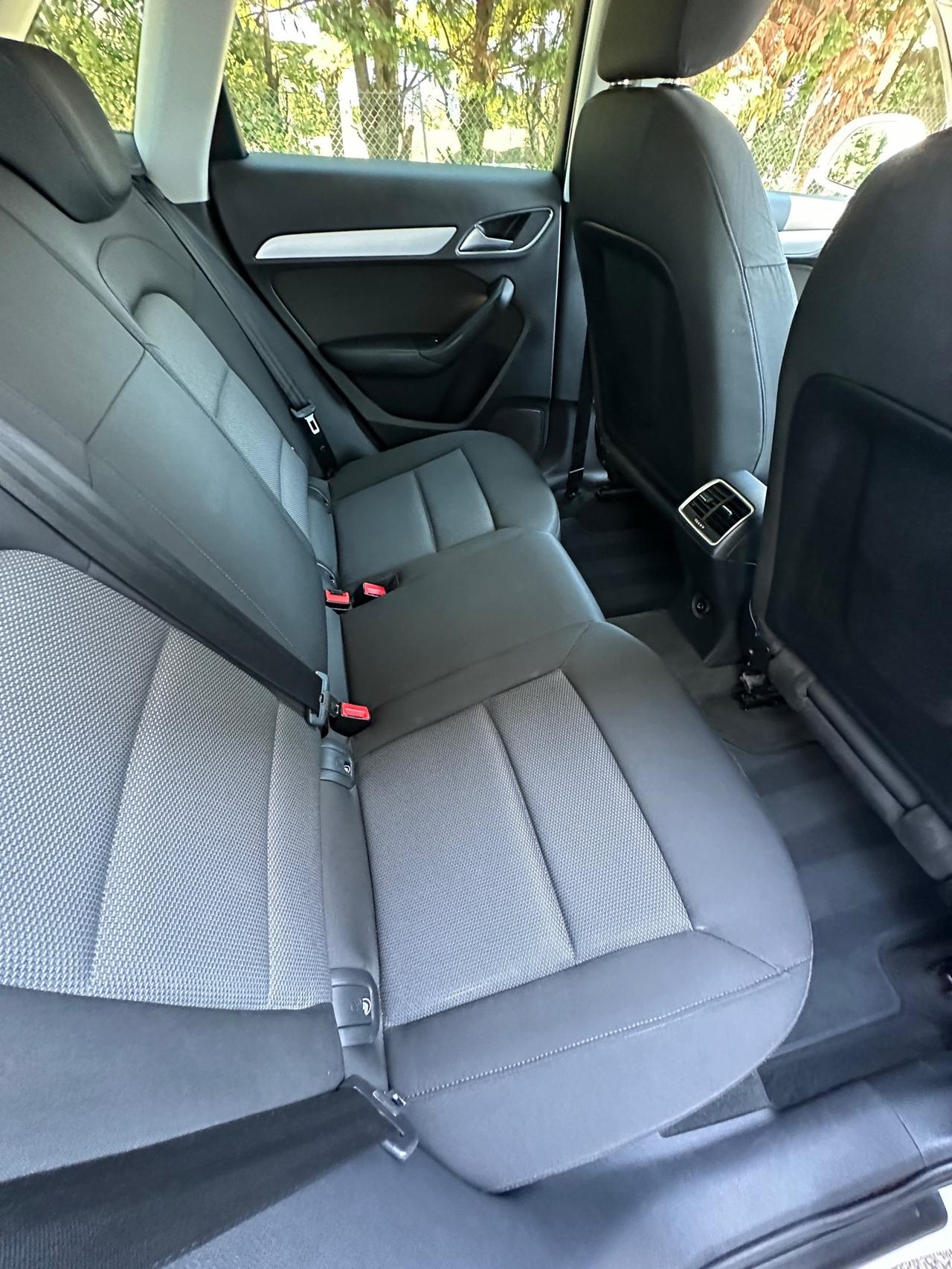 Audi Q3 2.0 TDI 120 CV Business - 2018