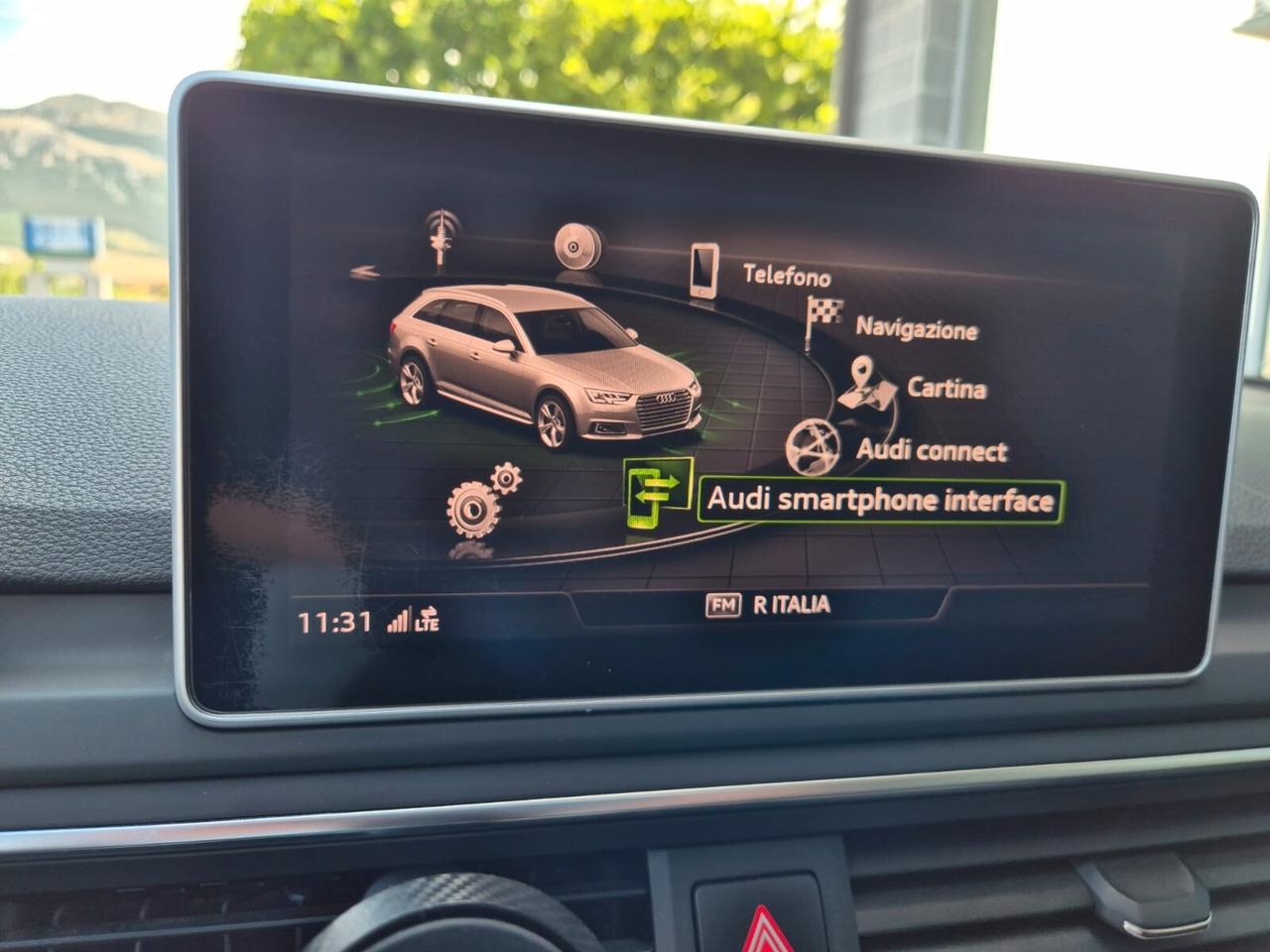 Audi A4 Avant 40 TDI S tronic line edition