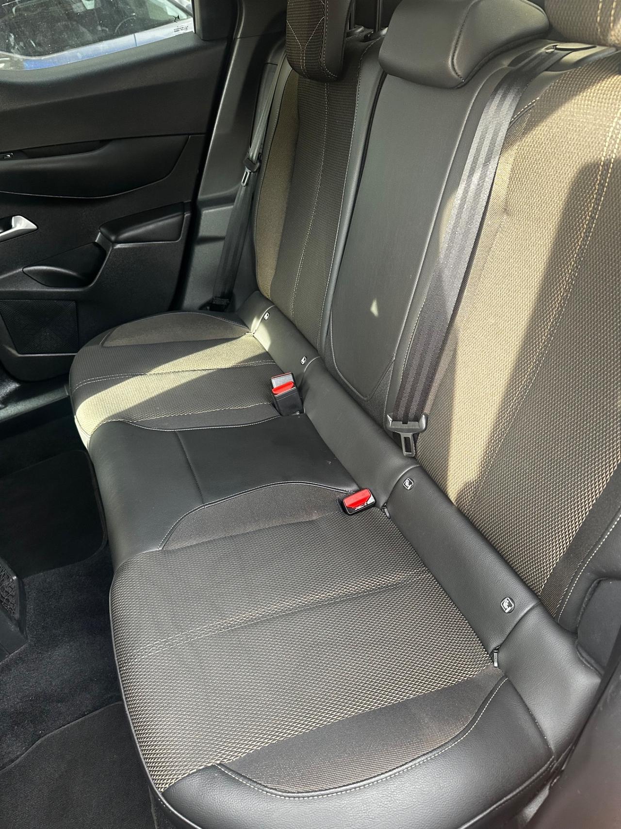 Ds DS3 3 Crossback PureTech 130 aut. Business