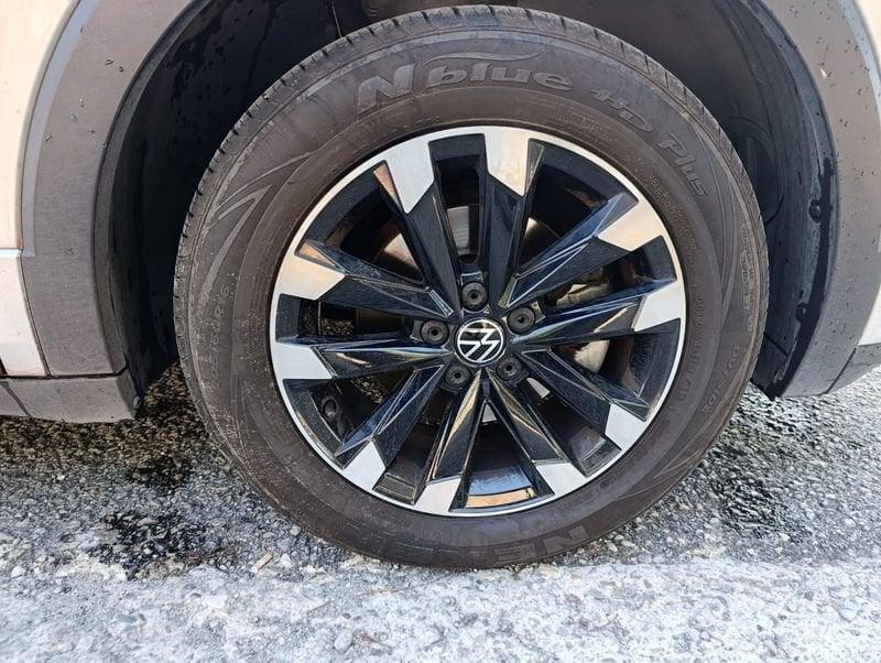 Volkswagen T-Cross 1.0 TSI 81kW Advanced R-Line