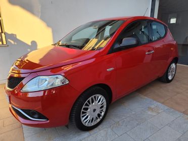 Lancia Ypsilon 1.2 69 CV 5 porte Silver