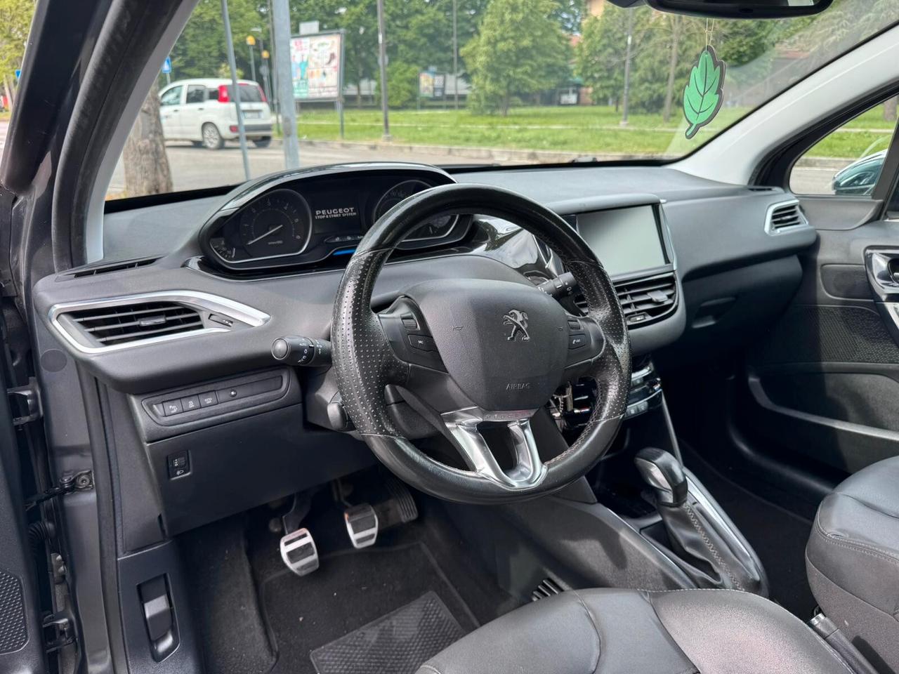 Peugeot 208 1.6 e-HDi 92 CV Stop&Start ETG6 3 porte Allure