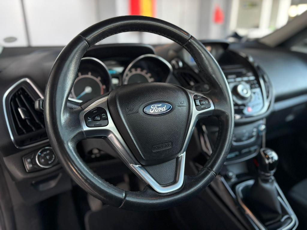 Ford B-Max 1.4 Titanium 90cv